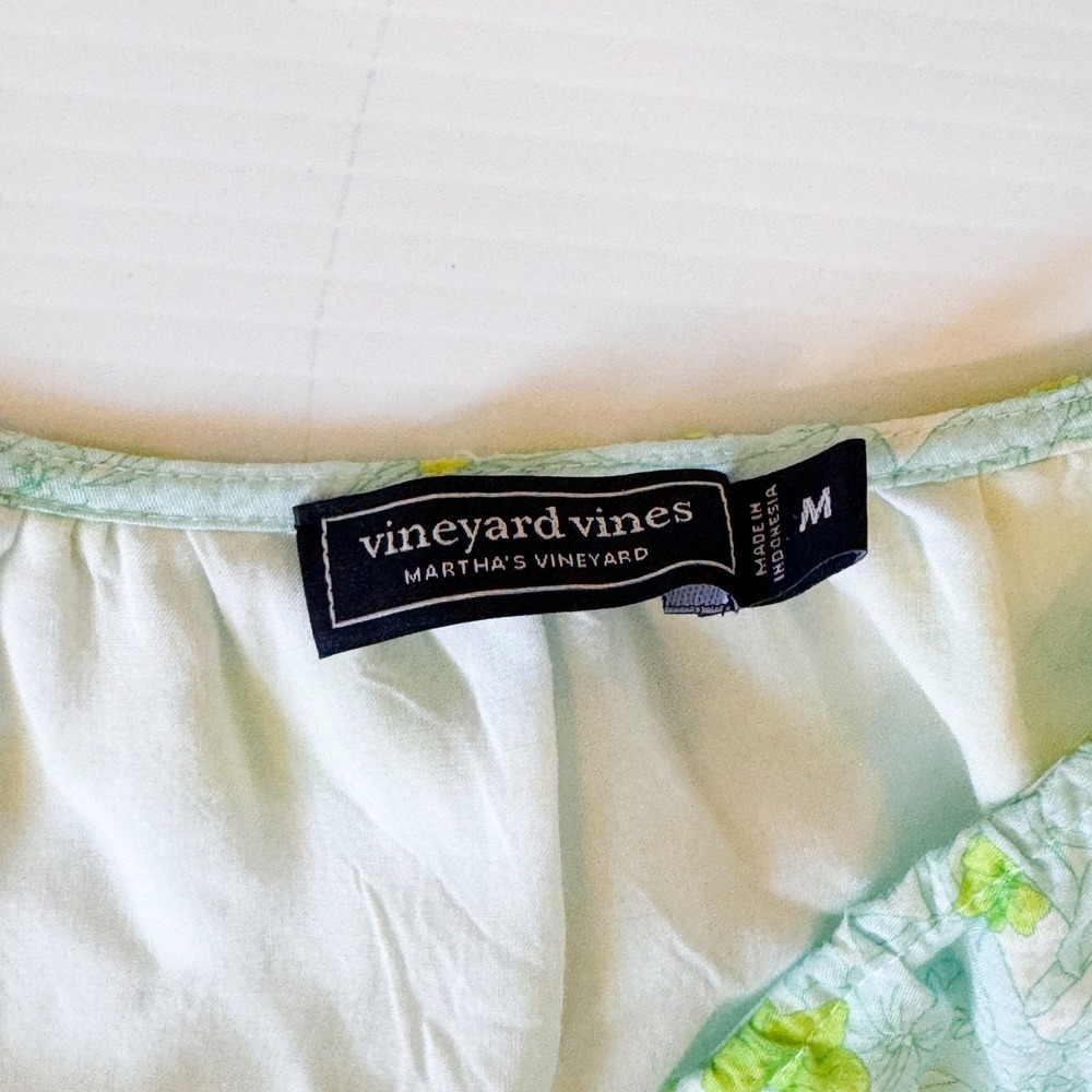 Vineyard Vines Romper Womens Size M Green Floral Puff Sleeve Coastal Resort wear - Picture 9 of 9